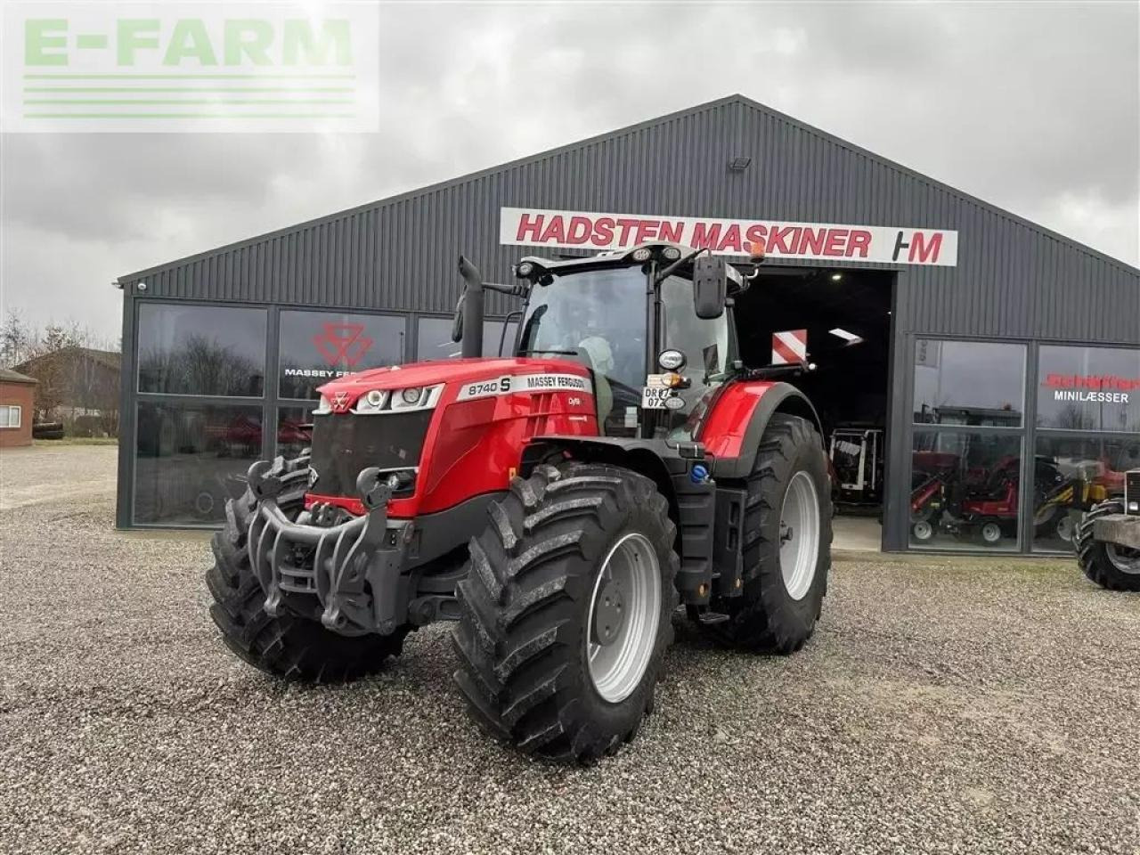 Massey Ferguson 8740s dyna vt exclusive Exclusive - Traktor: gambar 1 Massey Ferguson 8740s dyna vt exclusive Exclusive - Traktor: gambar 1