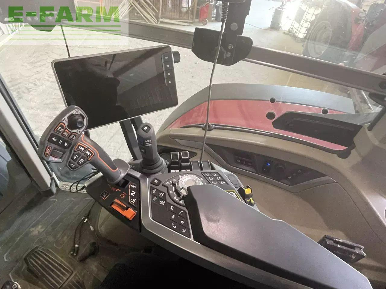 Massey Ferguson 8s.205 d7 - Traktor: gambar 2 Massey Ferguson 8s.205 d7 - Traktor: gambar 2