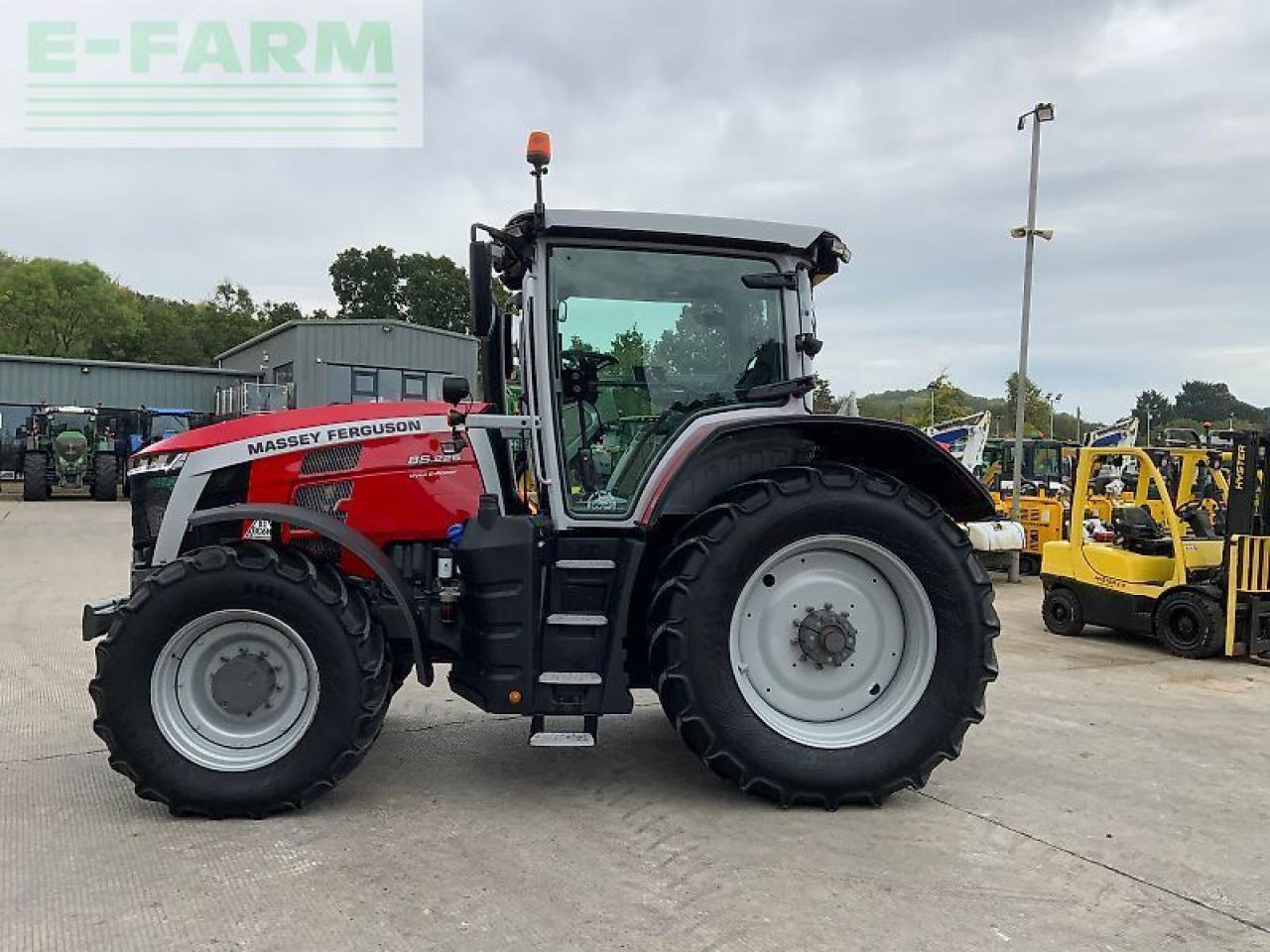 Massey Ferguson 8s.225 dyna e power tractor (st24558) - Traktor: gambar 5 Massey Ferguson 8s.225 dyna e power tractor (st24558) - Traktor: gambar 5