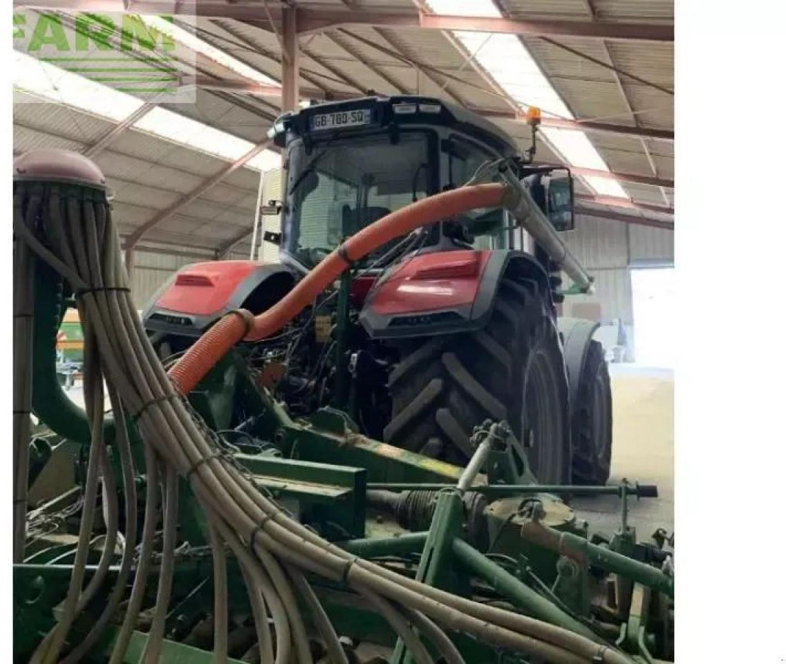 Massey Ferguson 8s.265 - Traktor: gambar 5 Massey Ferguson 8s.265 - Traktor: gambar 5