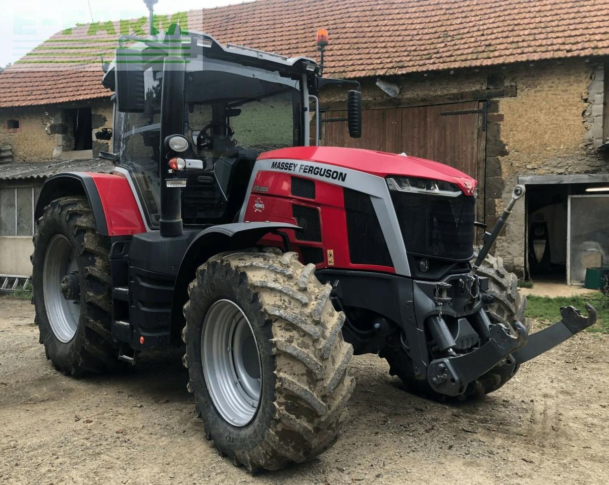 Massey Ferguson 8s205 - Traktor: gambar 5 Massey Ferguson 8s205 - Traktor: gambar 5