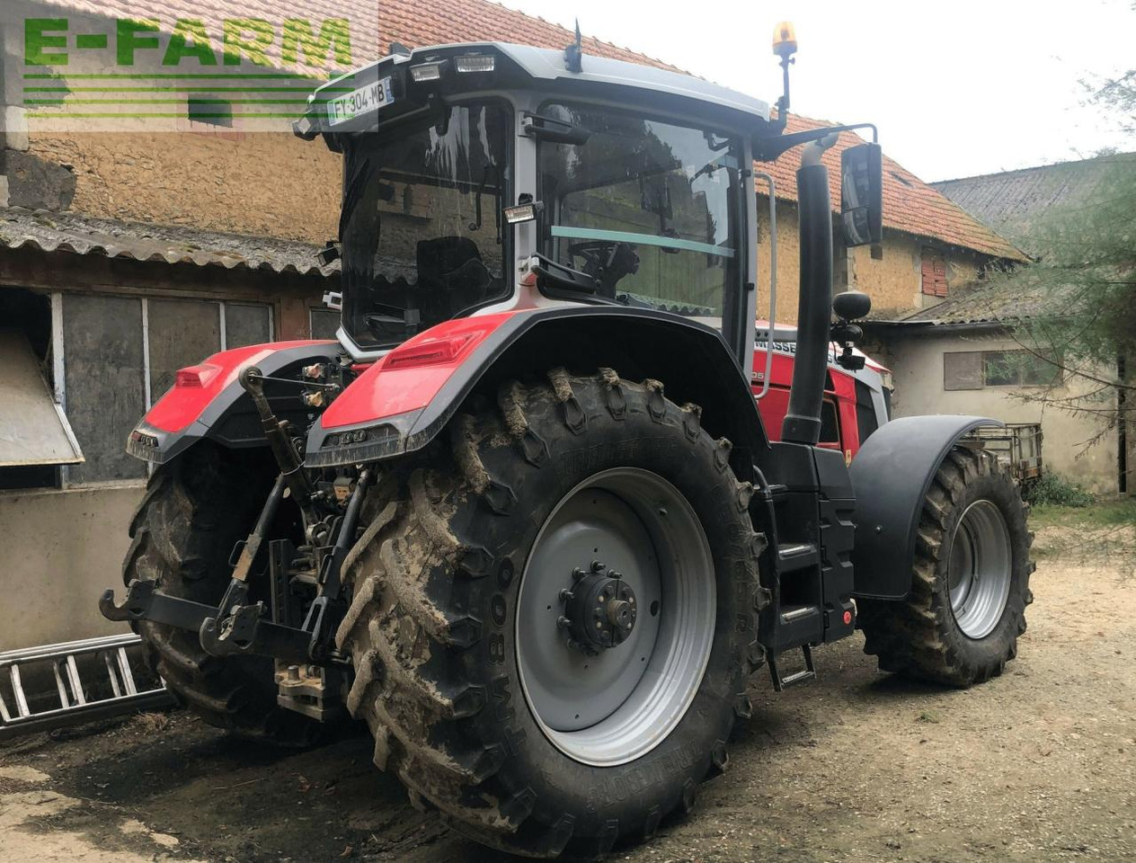 Massey Ferguson 8s205 - Traktor: gambar 4 Massey Ferguson 8s205 - Traktor: gambar 4