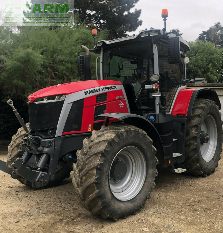 Massey Ferguson 8s205 - Traktor: gambar 1 Massey Ferguson 8s205 - Traktor: gambar 1