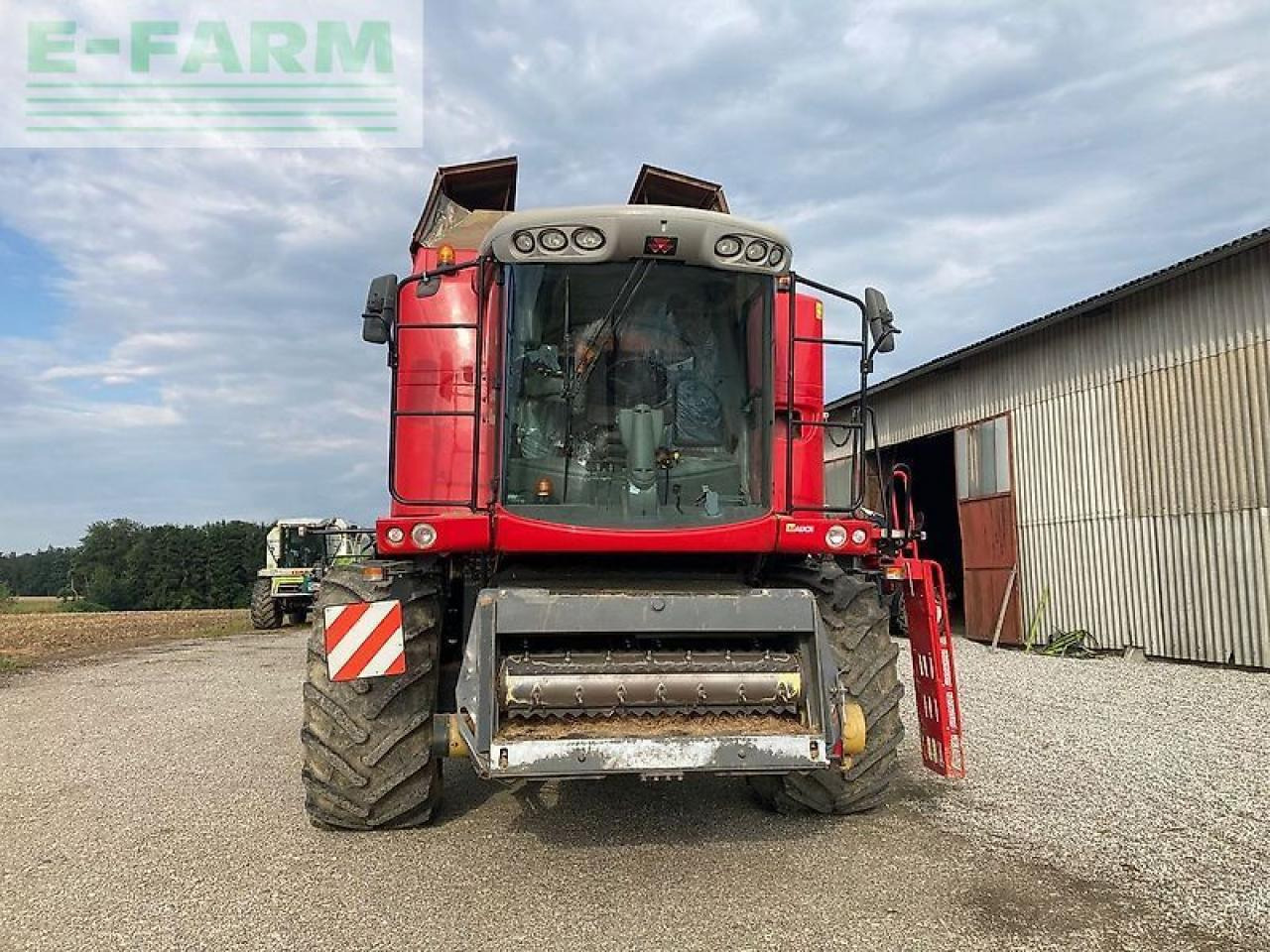 Massey Ferguson beta 7270 - Pemanen gabungan: gambar 4 Massey Ferguson beta 7270 - Pemanen gabungan: gambar 4