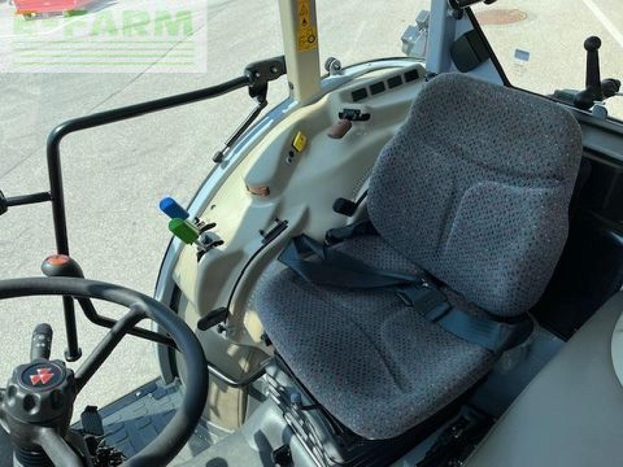 Traktor Massey Ferguson mf 3sp.75: gambar 6