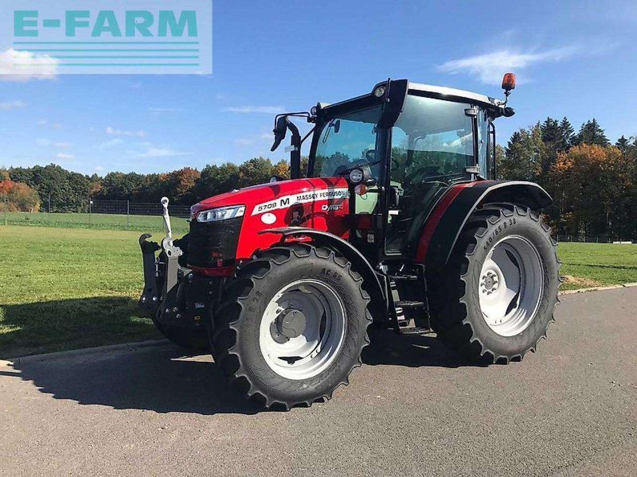 Massey Ferguson mf 5709 m dyna-4 - Traktor: gambar 2 Massey Ferguson mf 5709 m dyna-4 - Traktor: gambar 2