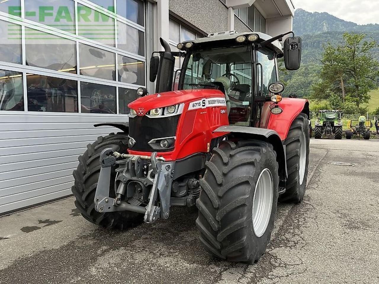 Massey Ferguson mf 6715 s dyna-vt exclusive - Traktor: gambar 1 Massey Ferguson mf 6715 s dyna-vt exclusive - Traktor: gambar 1