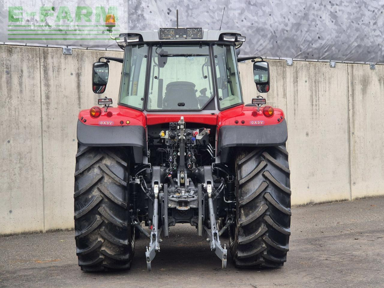 Massey Ferguson mf 6s.180 - Traktor: gambar 4 Massey Ferguson mf 6s.180 - Traktor: gambar 4