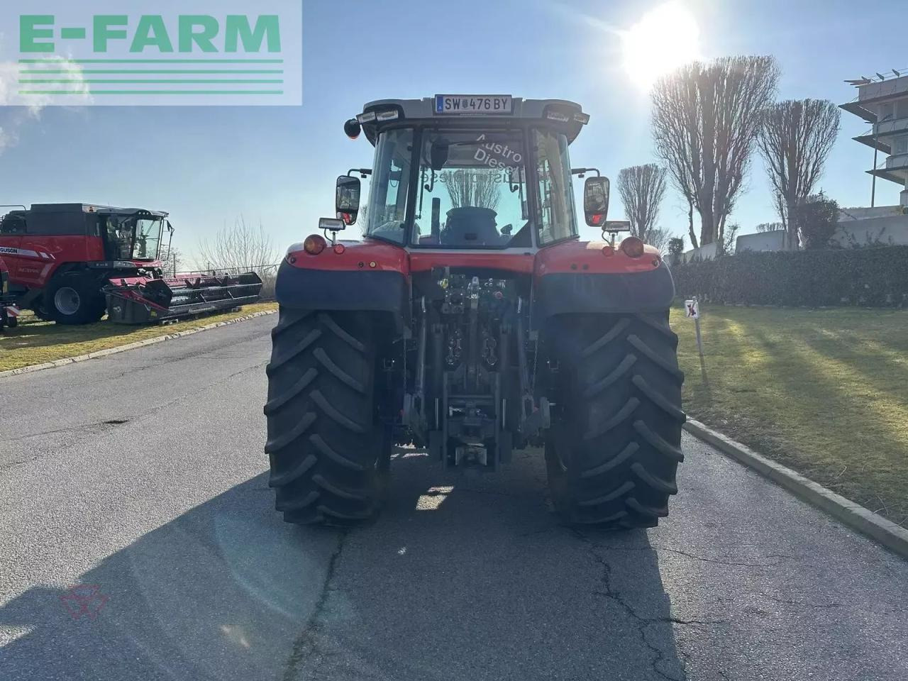 Massey Ferguson mf 6s.180 - Traktor: gambar 4 Massey Ferguson mf 6s.180 - Traktor: gambar 4