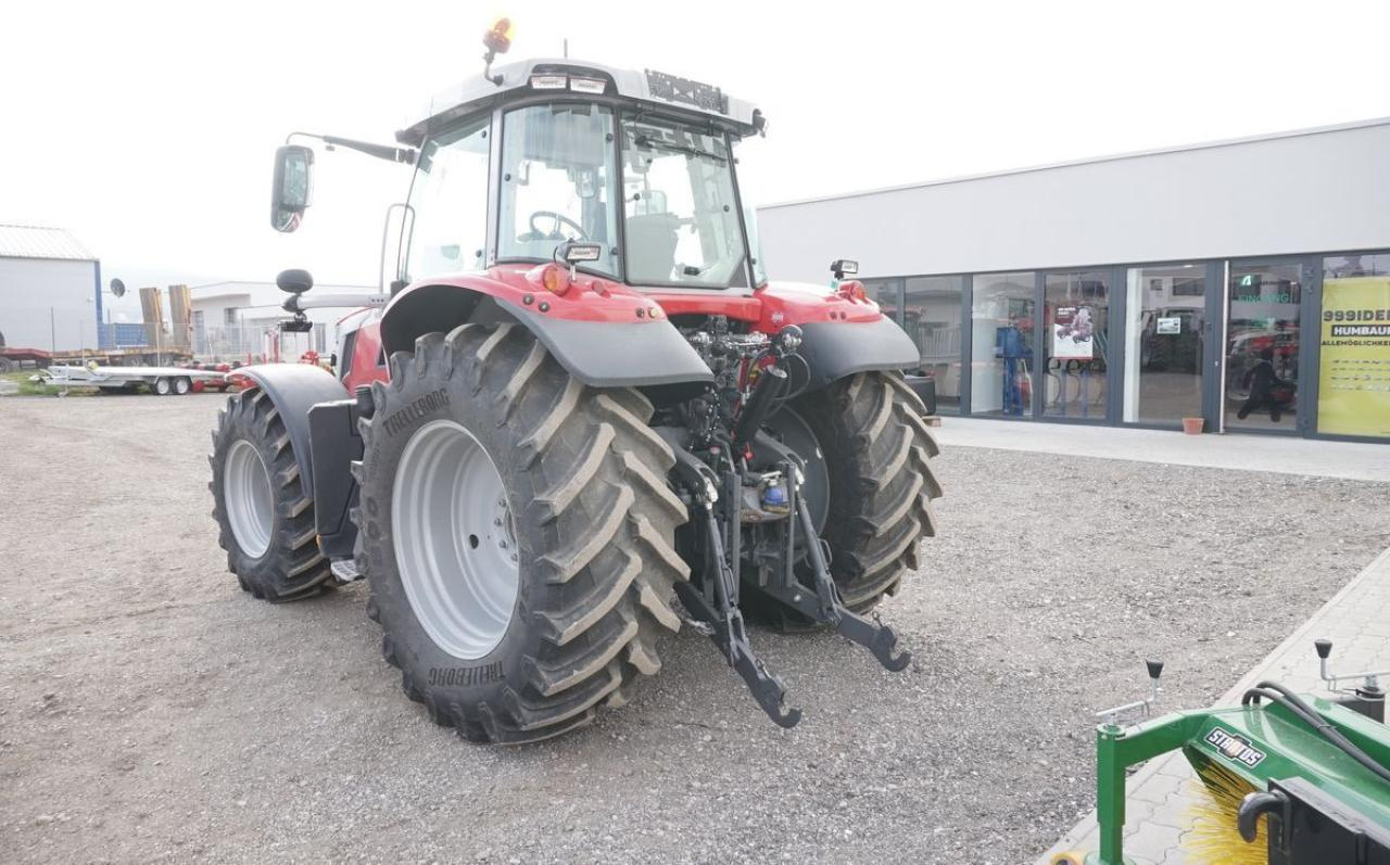 Massey Ferguson mf 6s.180 dyna-vt exclusive Exclusive - Traktor: gambar 3 Massey Ferguson mf 6s.180 dyna-vt exclusive Exclusive - Traktor: gambar 3