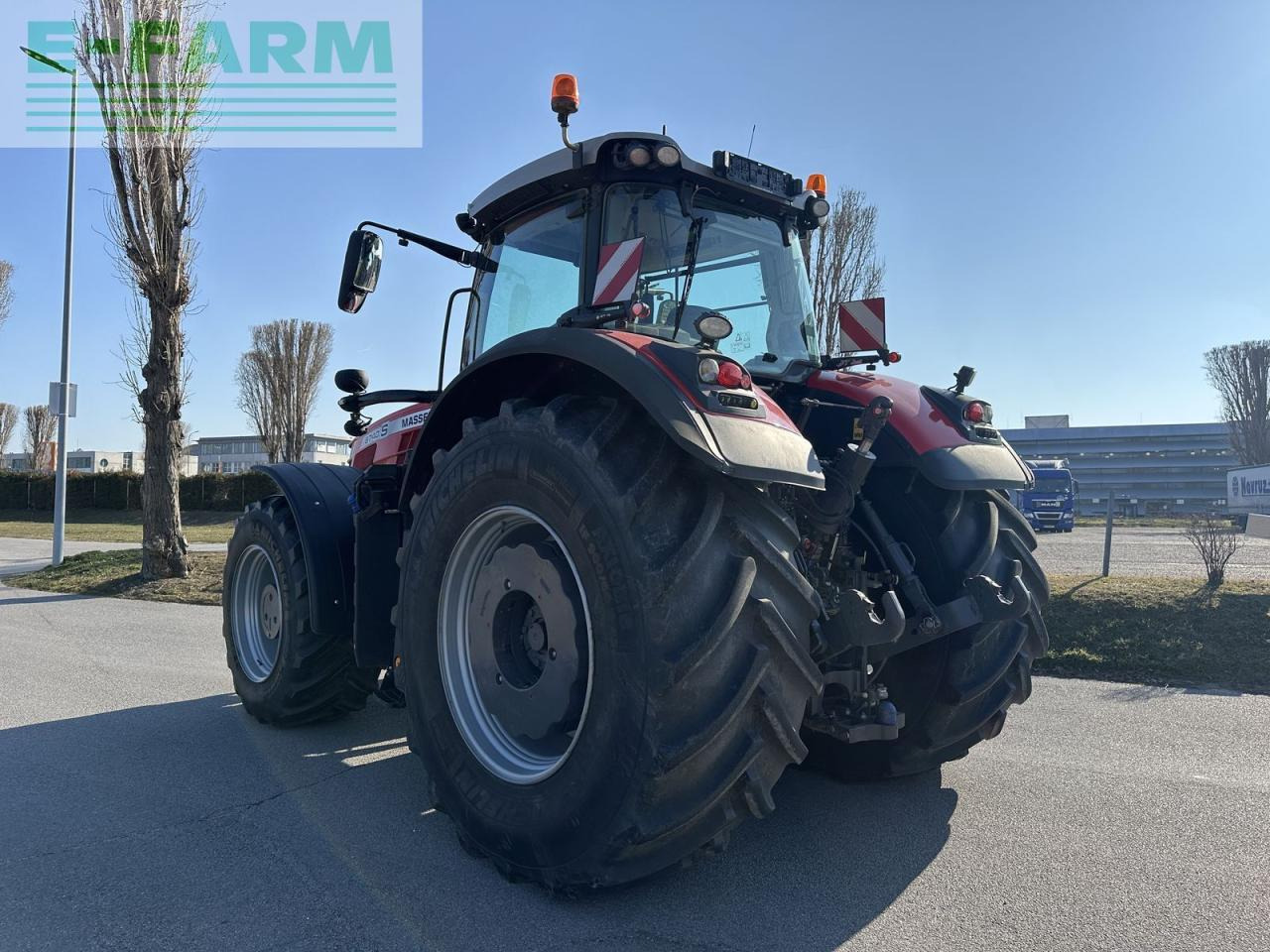 Massey Ferguson mf 8740 s (stage v) - Traktor: gambar 5 Massey Ferguson mf 8740 s (stage v) - Traktor: gambar 5