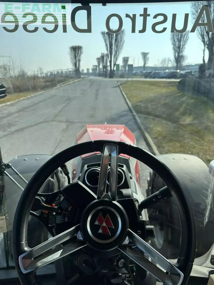 Massey Ferguson mf 8s.265 - Traktor: gambar 5 Massey Ferguson mf 8s.265 - Traktor: gambar 5