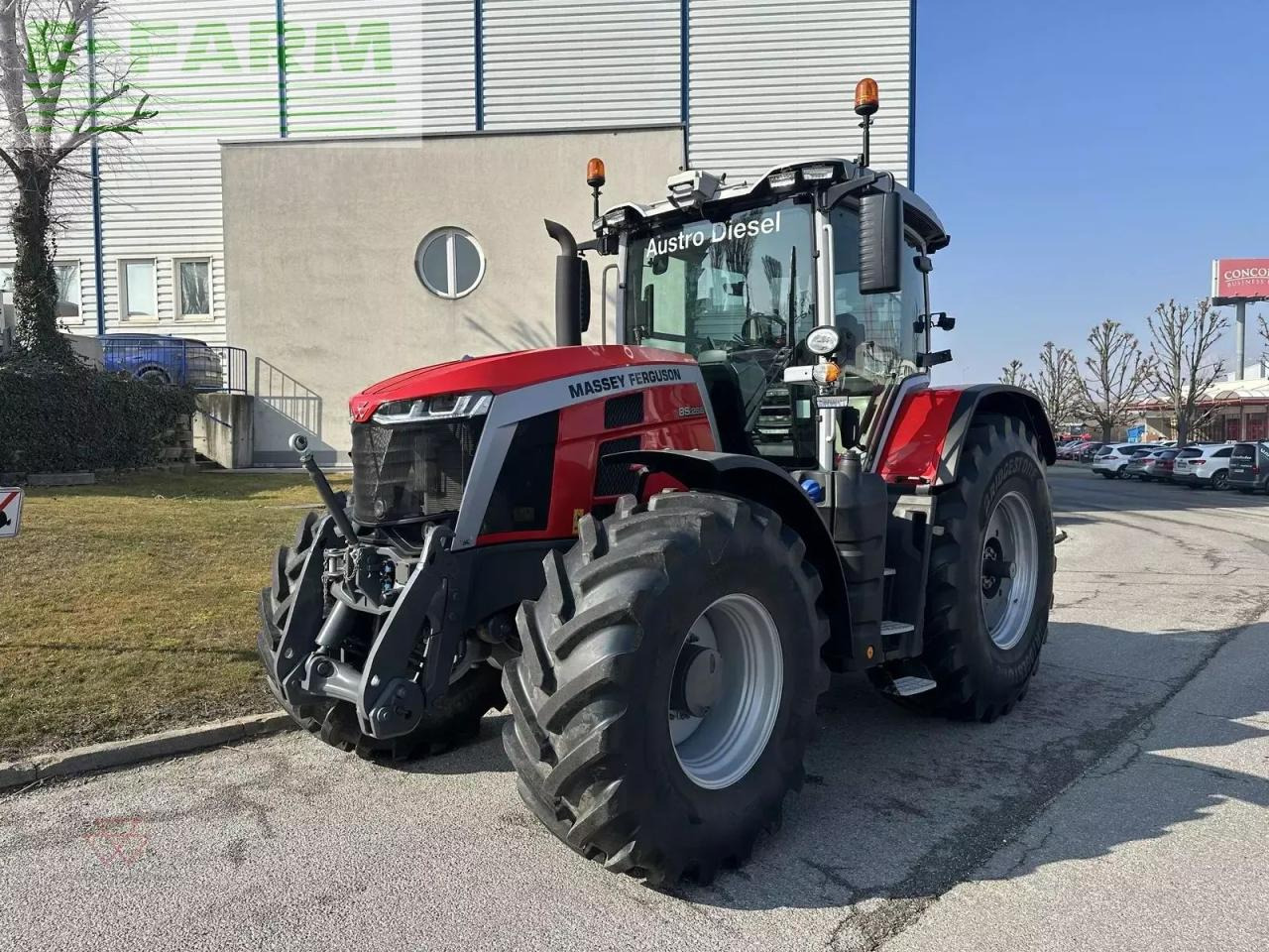 Massey Ferguson mf 8s.265 - Traktor: gambar 1 Massey Ferguson mf 8s.265 - Traktor: gambar 1