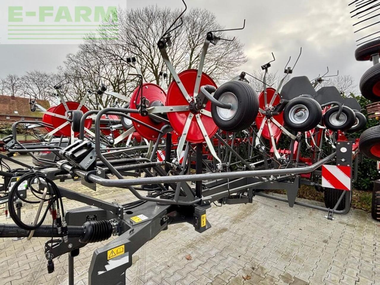 Massey Ferguson td 1310 x trc, wie neu ! - Tedder/ Menyapu: gambar 2 Massey Ferguson td 1310 x trc, wie neu ! - Tedder/ Menyapu: gambar 2