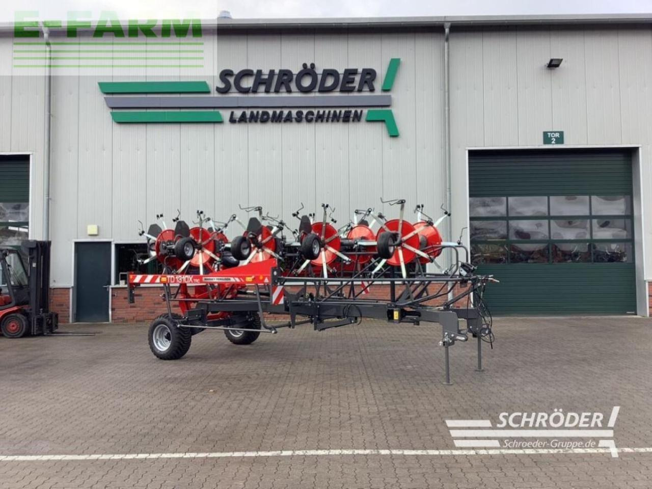 Massey Ferguson td 1310x trc (lotus 1250 t) - Tedder/ Menyapu: gambar 1 Massey Ferguson td 1310x trc (lotus 1250 t) - Tedder/ Menyapu: gambar 1