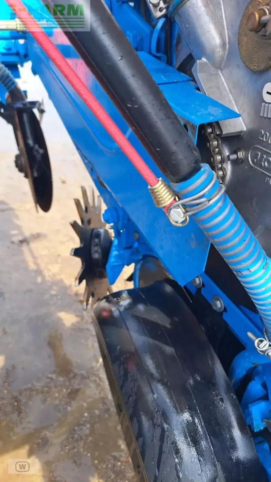 Monosem ng plus 4 - Penabur presisi: gambar 3 Monosem ng plus 4 - Penabur presisi: gambar 3