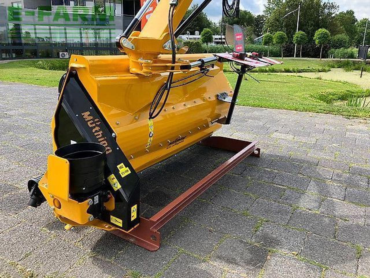 Müthing mu-l/s vario 200 - Mesin pemotong padang rumput: gambar 4 Müthing mu-l/s vario 200 - Mesin pemotong padang rumput: gambar 4