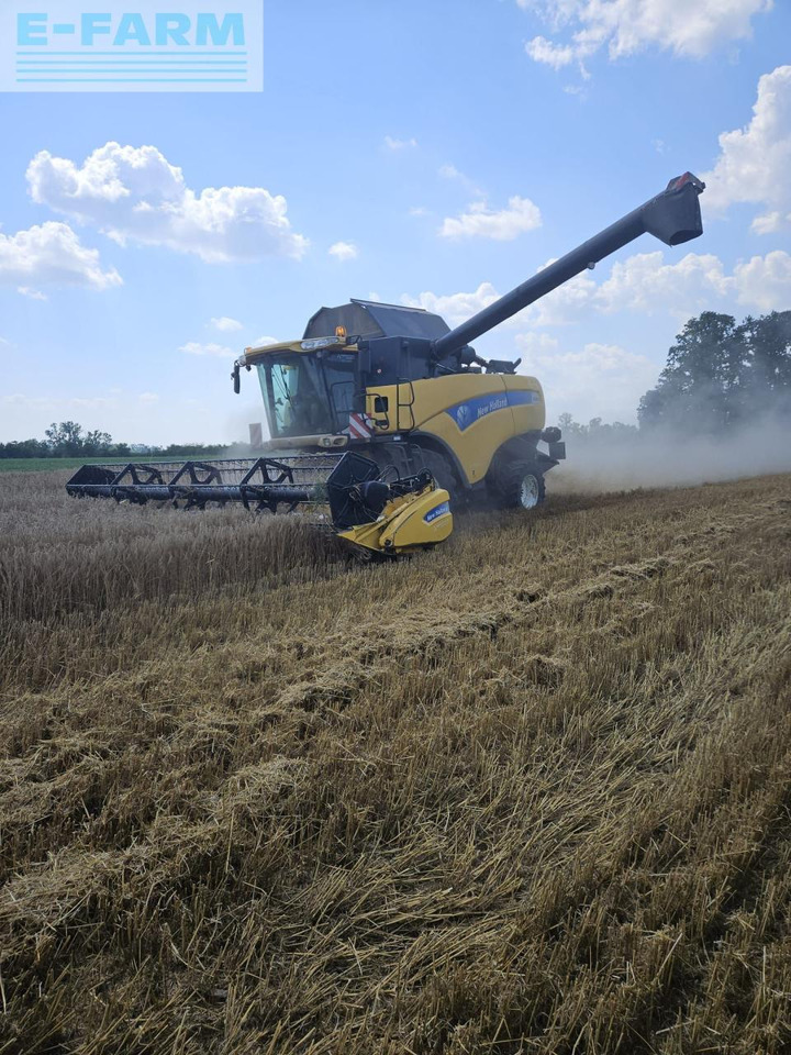 New Holland CX 860 - Pemanen gabungan: gambar 1 New Holland CX 860 - Pemanen gabungan: gambar 1