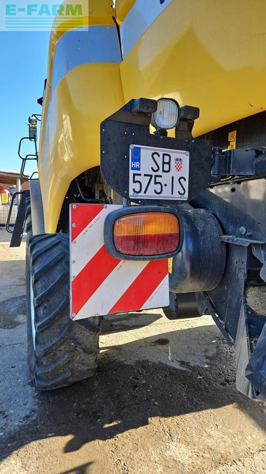 Pemanen gabungan New Holland CX 860: gambar 9 Pemanen gabungan New Holland CX 860: gambar 9