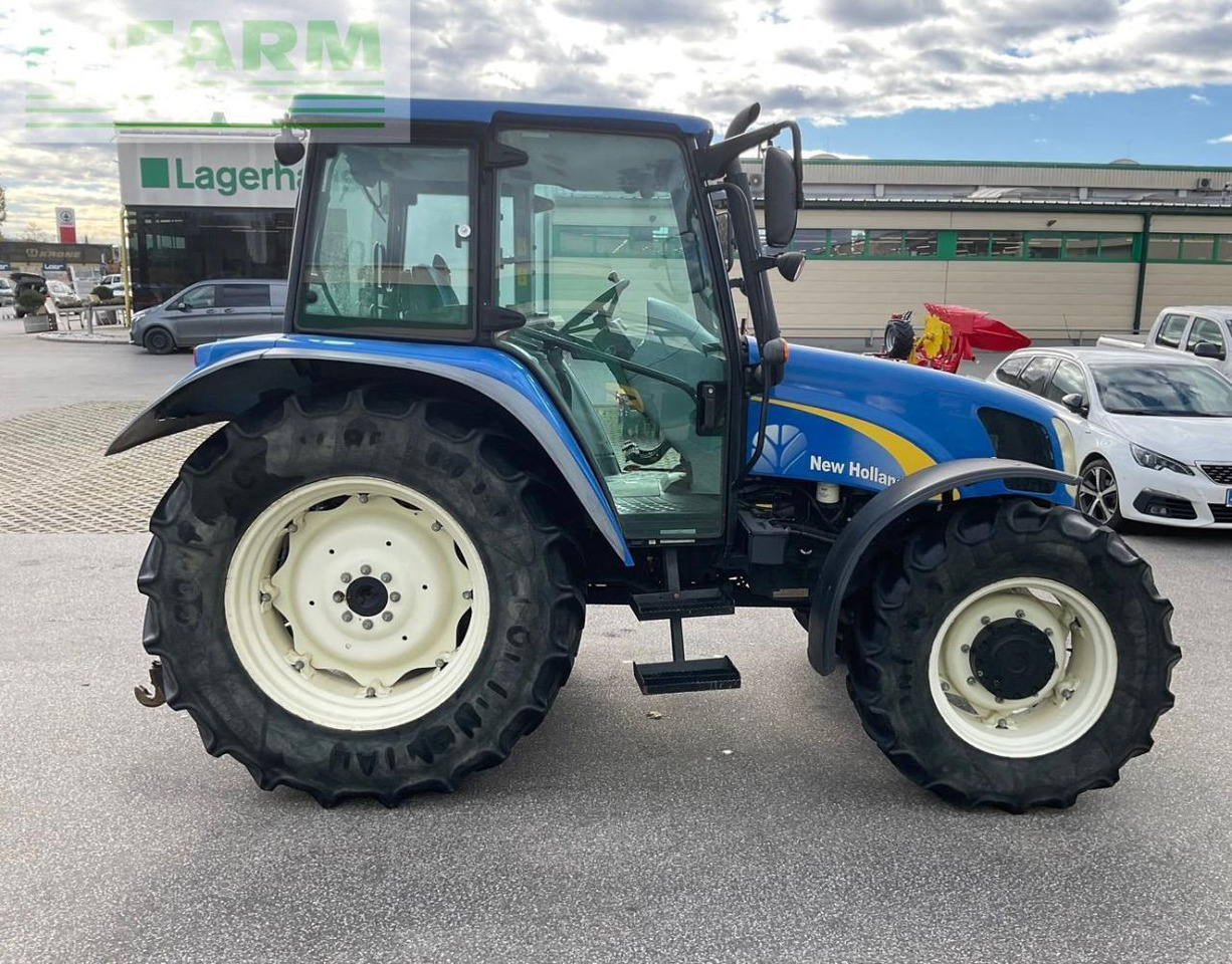 New Holland T 5030 - Traktor: gambar 5 New Holland T 5030 - Traktor: gambar 5