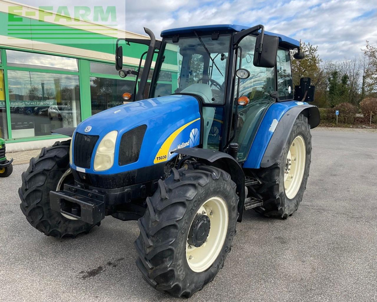 New Holland T 5030 - Traktor: gambar 1 New Holland T 5030 - Traktor: gambar 1