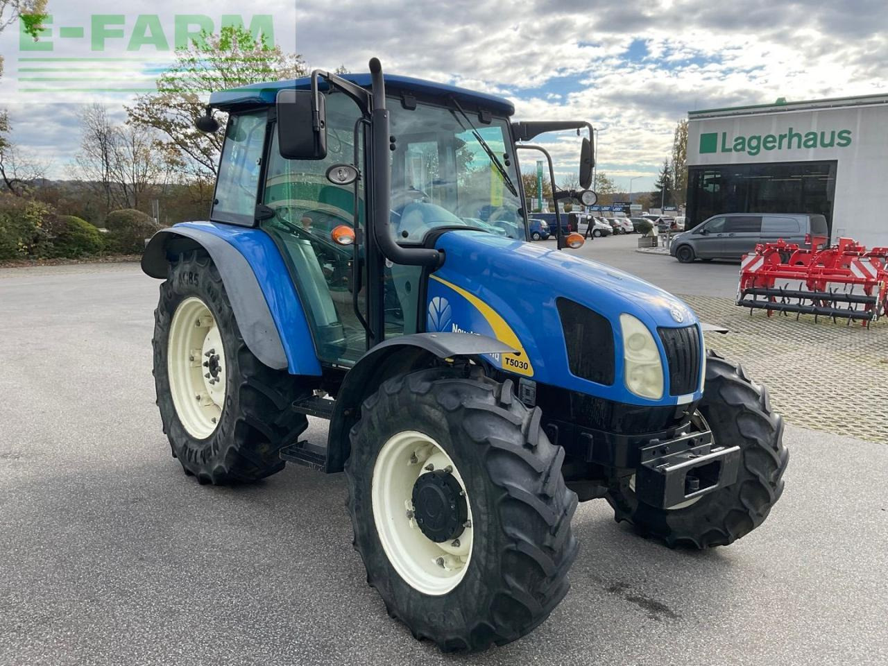 New Holland T 5030 - Traktor: gambar 4 New Holland T 5030 - Traktor: gambar 4
