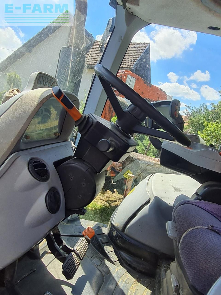 New Holland T7050 - Traktor: gambar 3 New Holland T7050 - Traktor: gambar 3