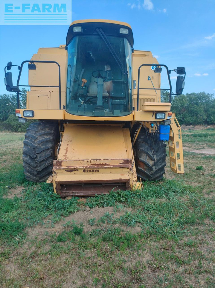 New Holland TX 66 - Pemanen gabungan: gambar 1 New Holland TX 66 - Pemanen gabungan: gambar 1