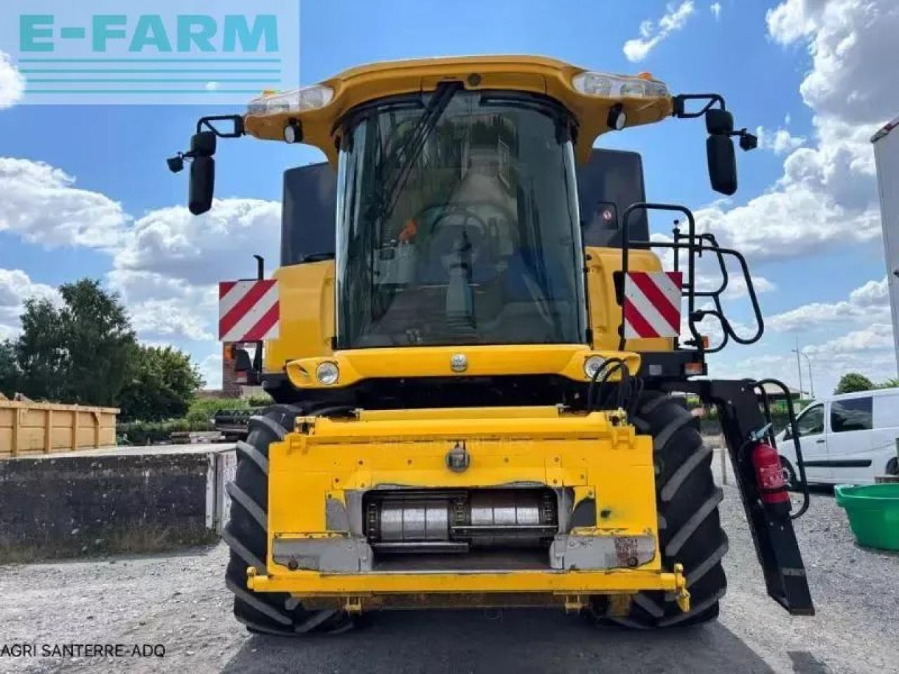 New Holland cr 8070 - Pemanen gabungan: gambar 2 New Holland cr 8070 - Pemanen gabungan: gambar 2