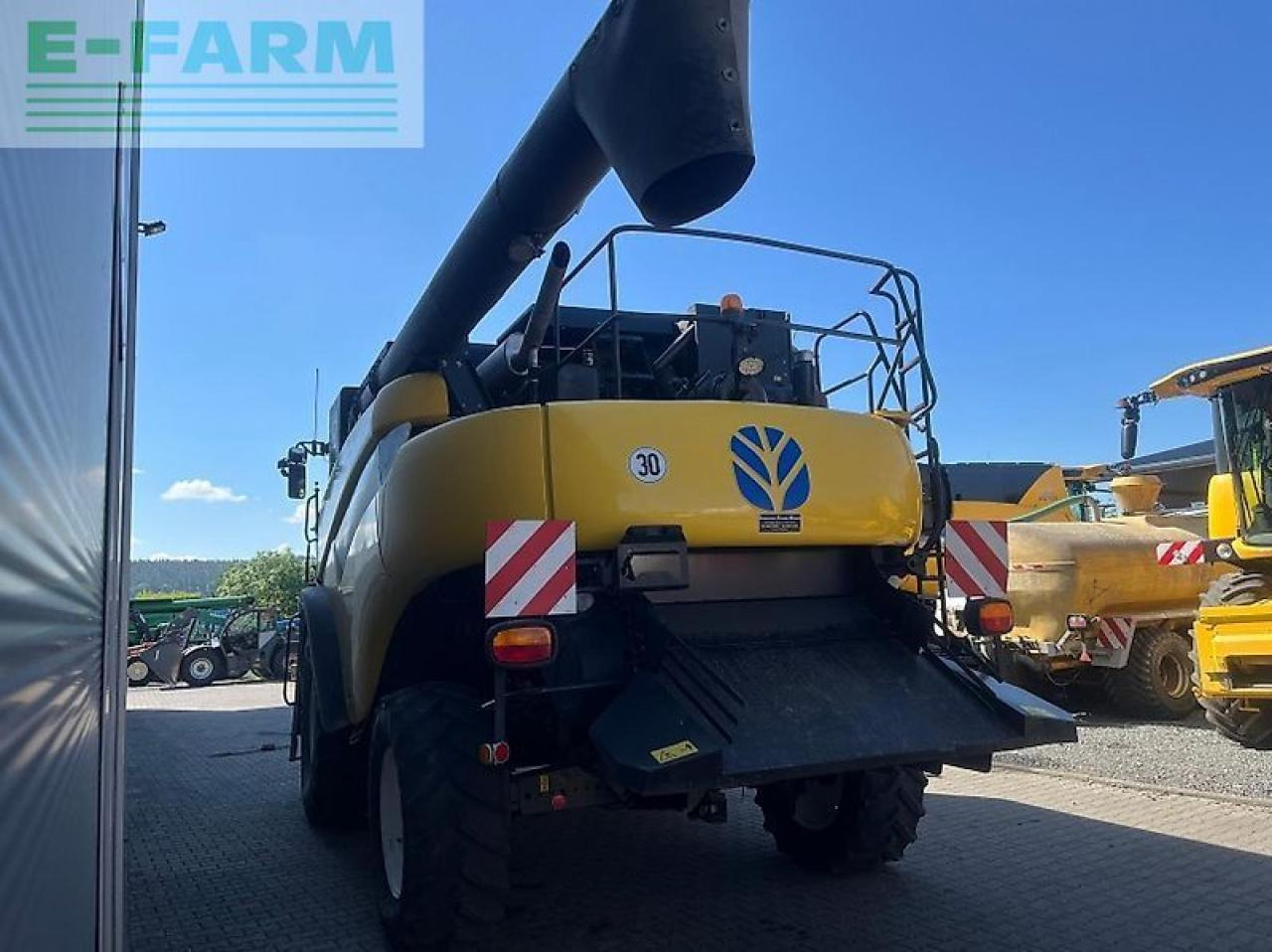 New Holland cr 9070 elevation - Pemanen gabungan: gambar 4 New Holland cr 9070 elevation - Pemanen gabungan: gambar 4