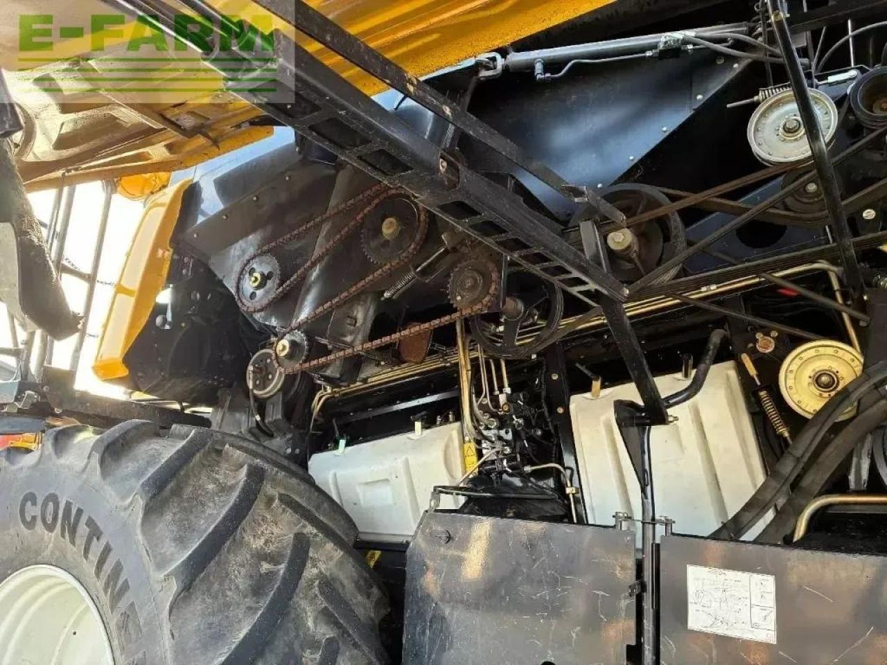 Pemanen gabungan New Holland cr 9080: gambar 18