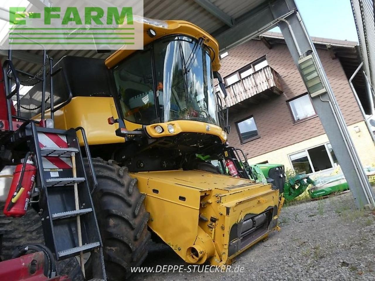 New Holland cr 9090 elevation - Pemanen gabungan: gambar 2 New Holland cr 9090 elevation - Pemanen gabungan: gambar 2