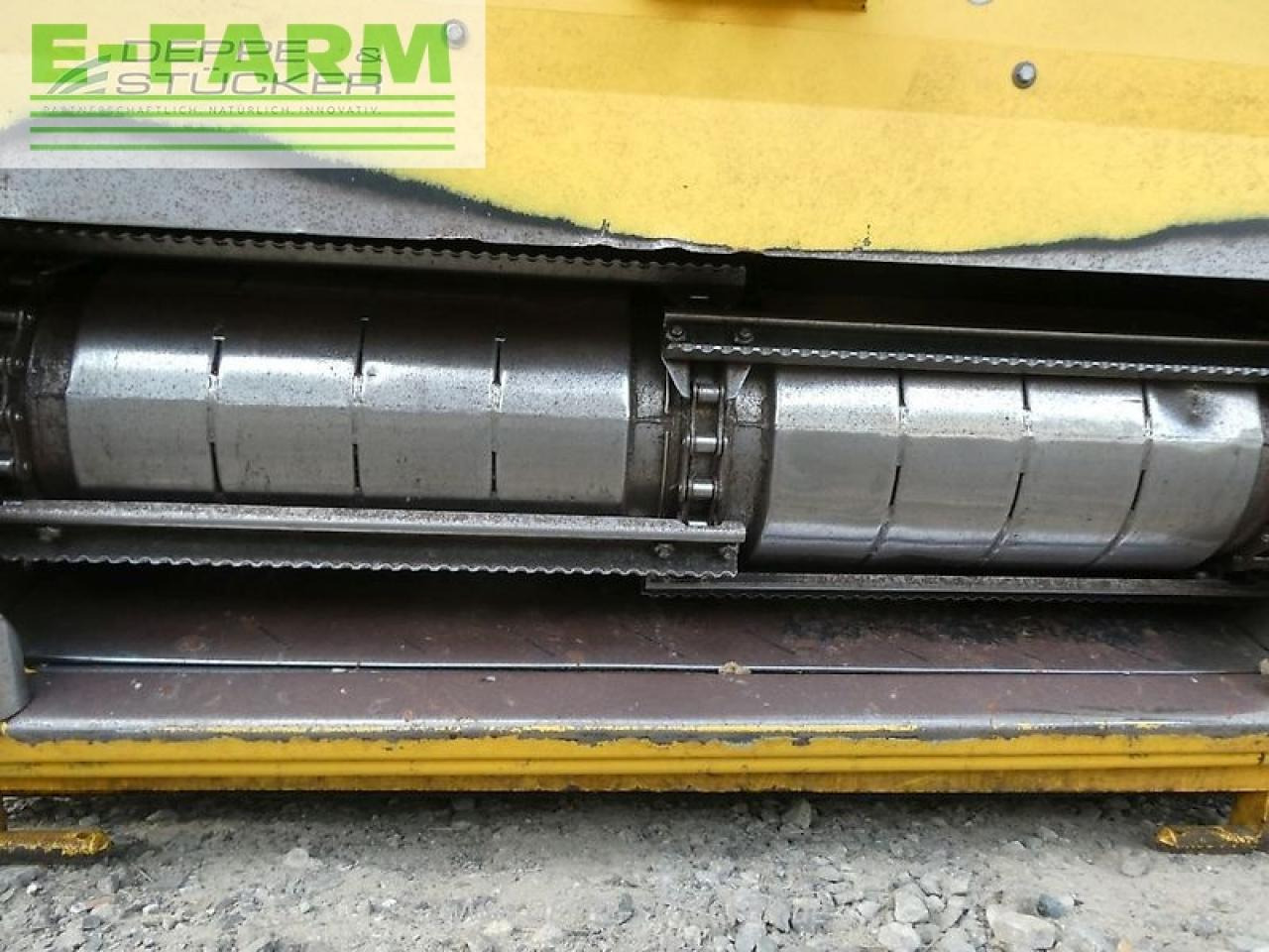 New Holland cr 9090 elevation - Pemanen gabungan: gambar 3 New Holland cr 9090 elevation - Pemanen gabungan: gambar 3