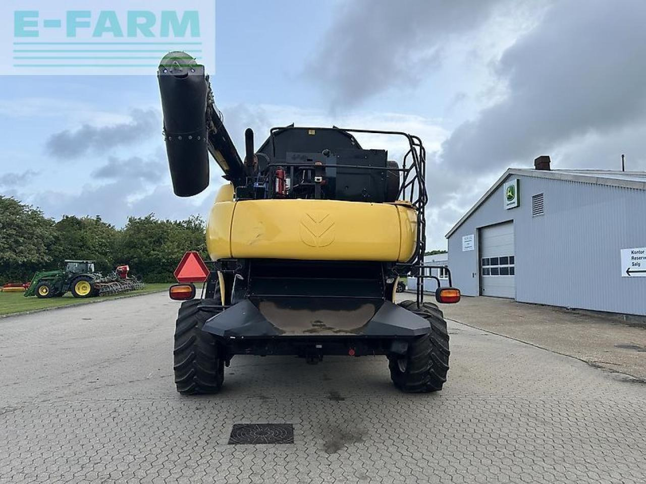 New Holland cr 980 - Pemanen gabungan: gambar 2 New Holland cr 980 - Pemanen gabungan: gambar 2
