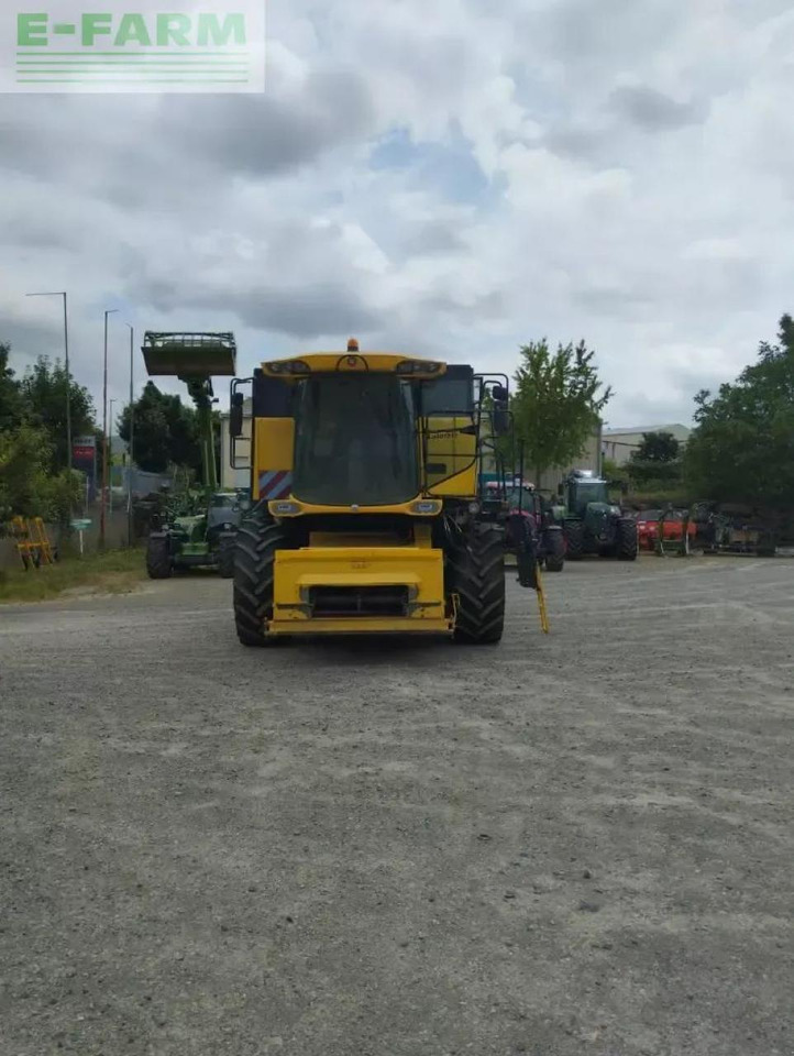 New Holland csx 7050 - Pemanen gabungan: gambar 3 New Holland csx 7050 - Pemanen gabungan: gambar 3