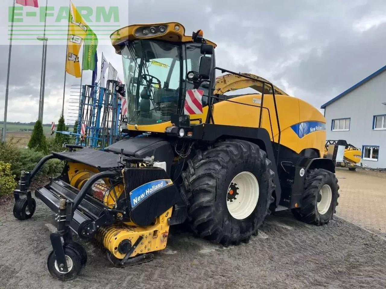 New Holland fr 9050 - Pemanen hijauan: gambar 1 New Holland fr 9050 - Pemanen hijauan: gambar 1