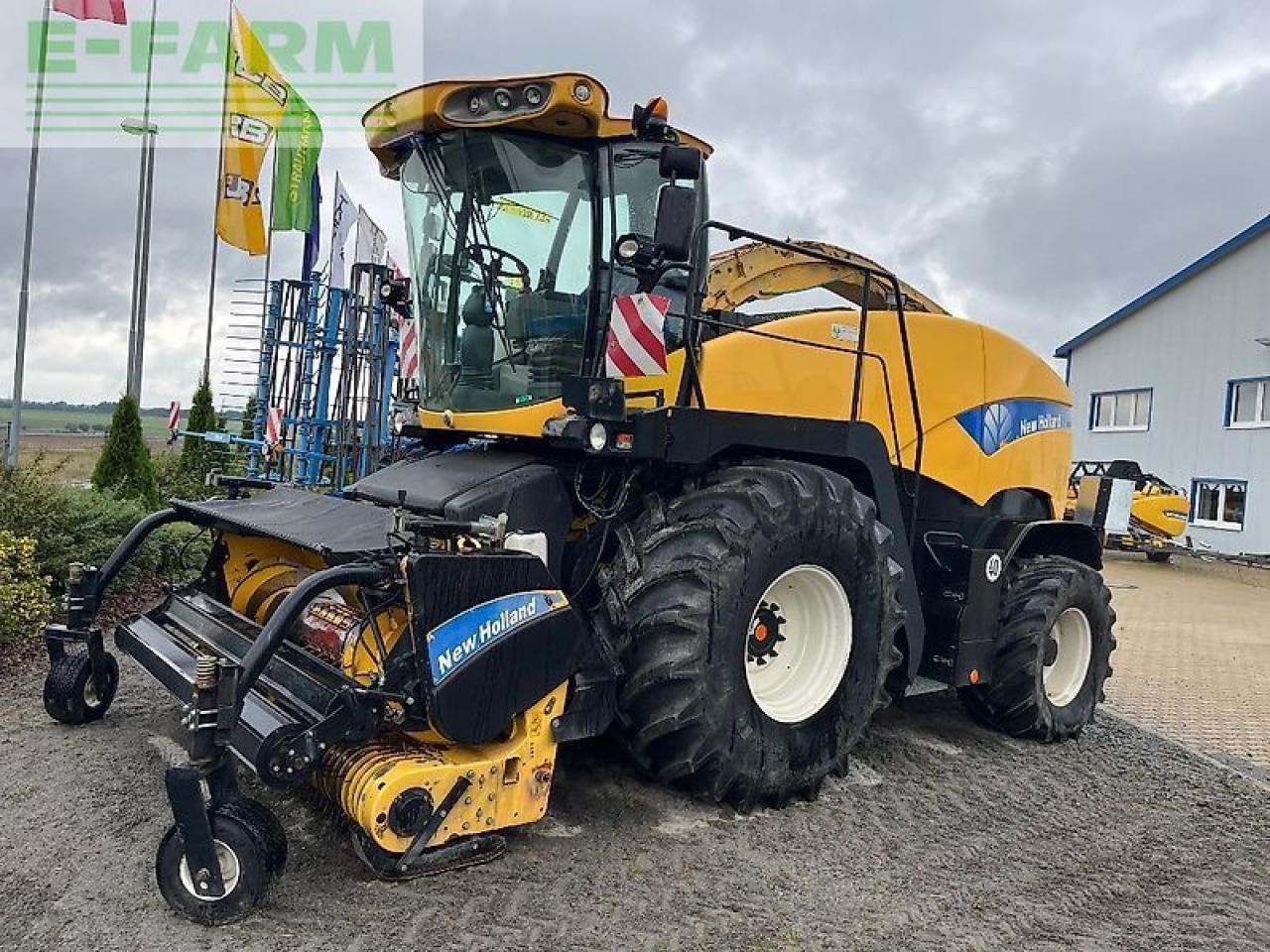 New Holland fr 9050 - Pemanen hijauan: gambar 1 New Holland fr 9050 - Pemanen hijauan: gambar 1