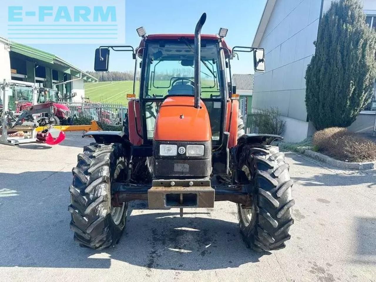 New Holland l 85 dt / 6635 de luxe - Traktor: gambar 2 New Holland l 85 dt / 6635 de luxe - Traktor: gambar 2