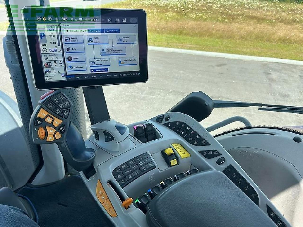 Traktor New Holland nh t 8.410: gambar 7 Traktor New Holland nh t 8.410: gambar 7