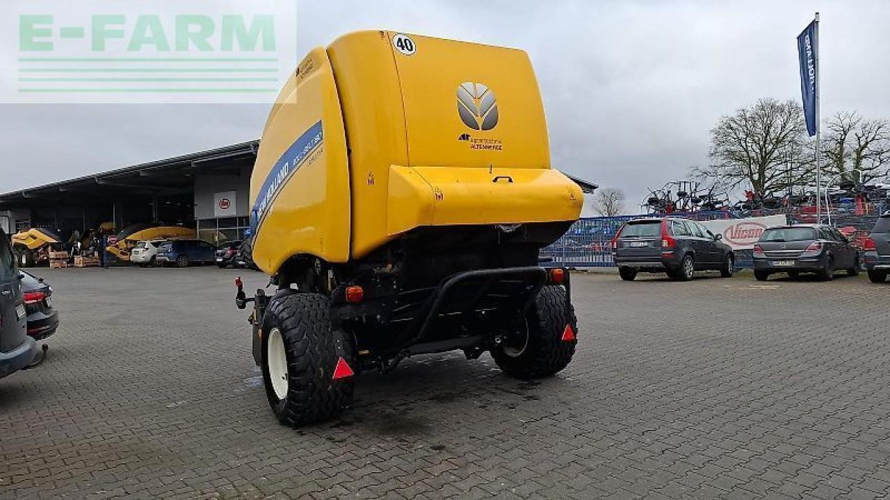 New Holland rb 180 - Baler persegi: gambar 4 New Holland rb 180 - Baler persegi: gambar 4