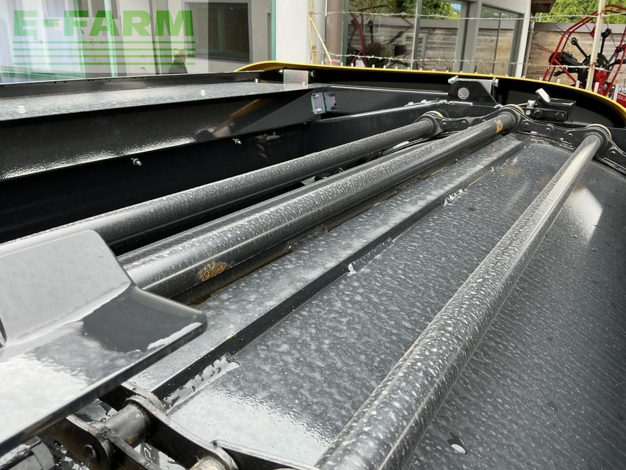 Baler persegi New Holland roll-bar 120 utility: gambar 8