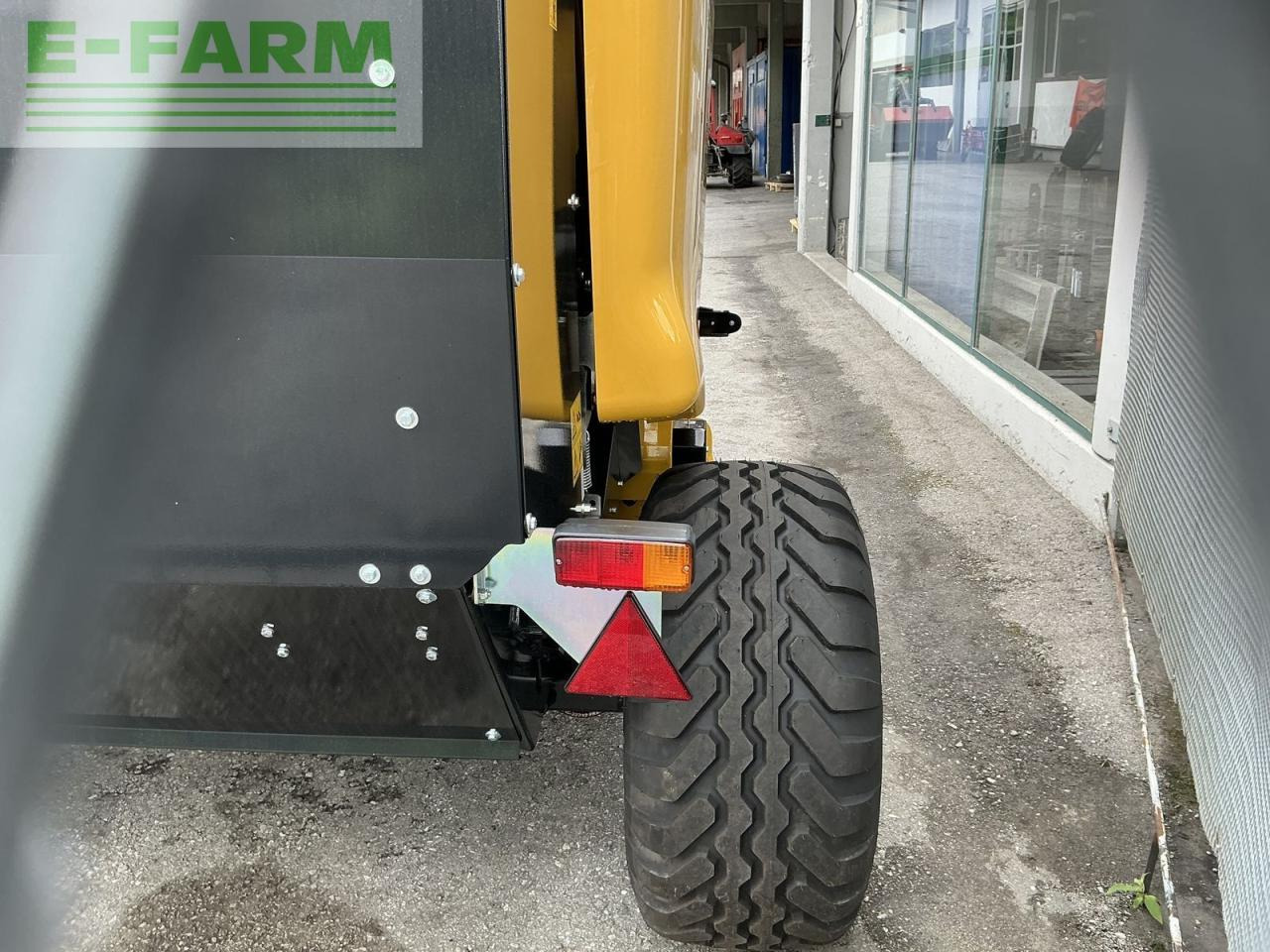 Baler persegi New Holland roll-bar 120 utility: gambar 7
