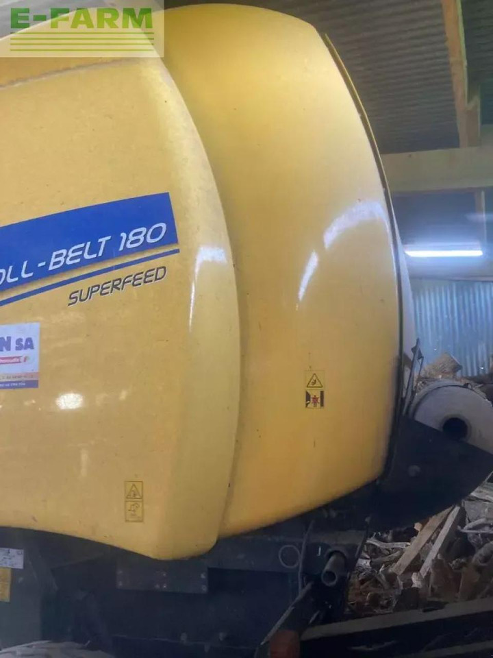 New Holland roll belt 180 - Baler persegi: gambar 3 New Holland roll belt 180 - Baler persegi: gambar 3