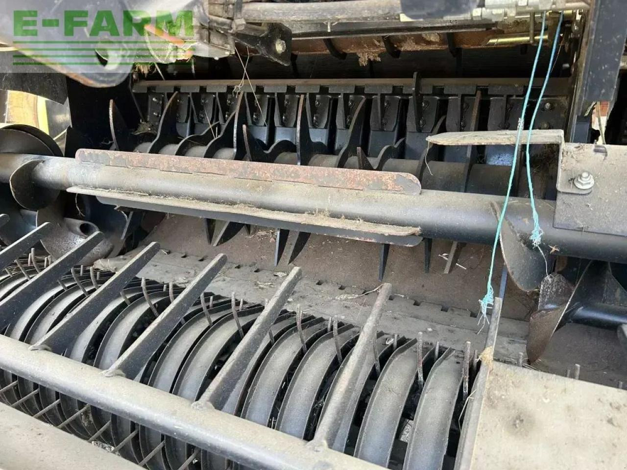 New Holland roll-belt180 - Baler persegi: gambar 5 New Holland roll-belt180 - Baler persegi: gambar 5