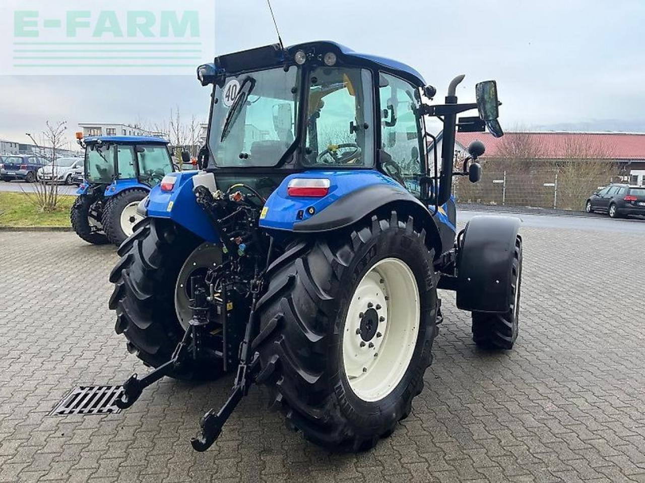 New Holland t 5.95 - Traktor: gambar 4 New Holland t 5.95 - Traktor: gambar 4