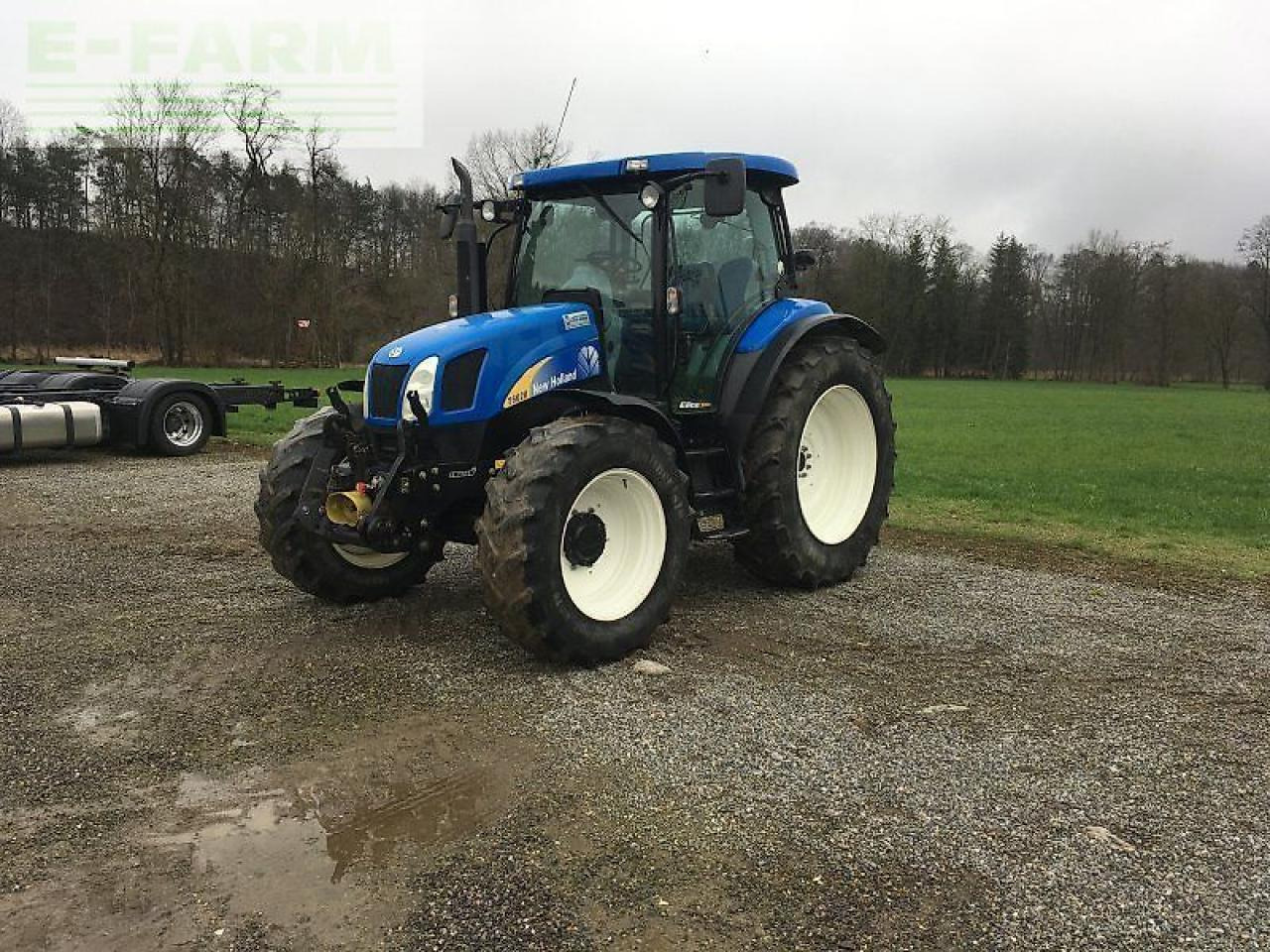 New Holland t 6020 - Traktor: gambar 1 New Holland t 6020 - Traktor: gambar 1