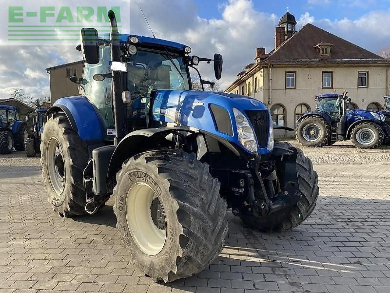 New Holland t 7.220 ac - Traktor: gambar 5 New Holland t 7.220 ac - Traktor: gambar 5