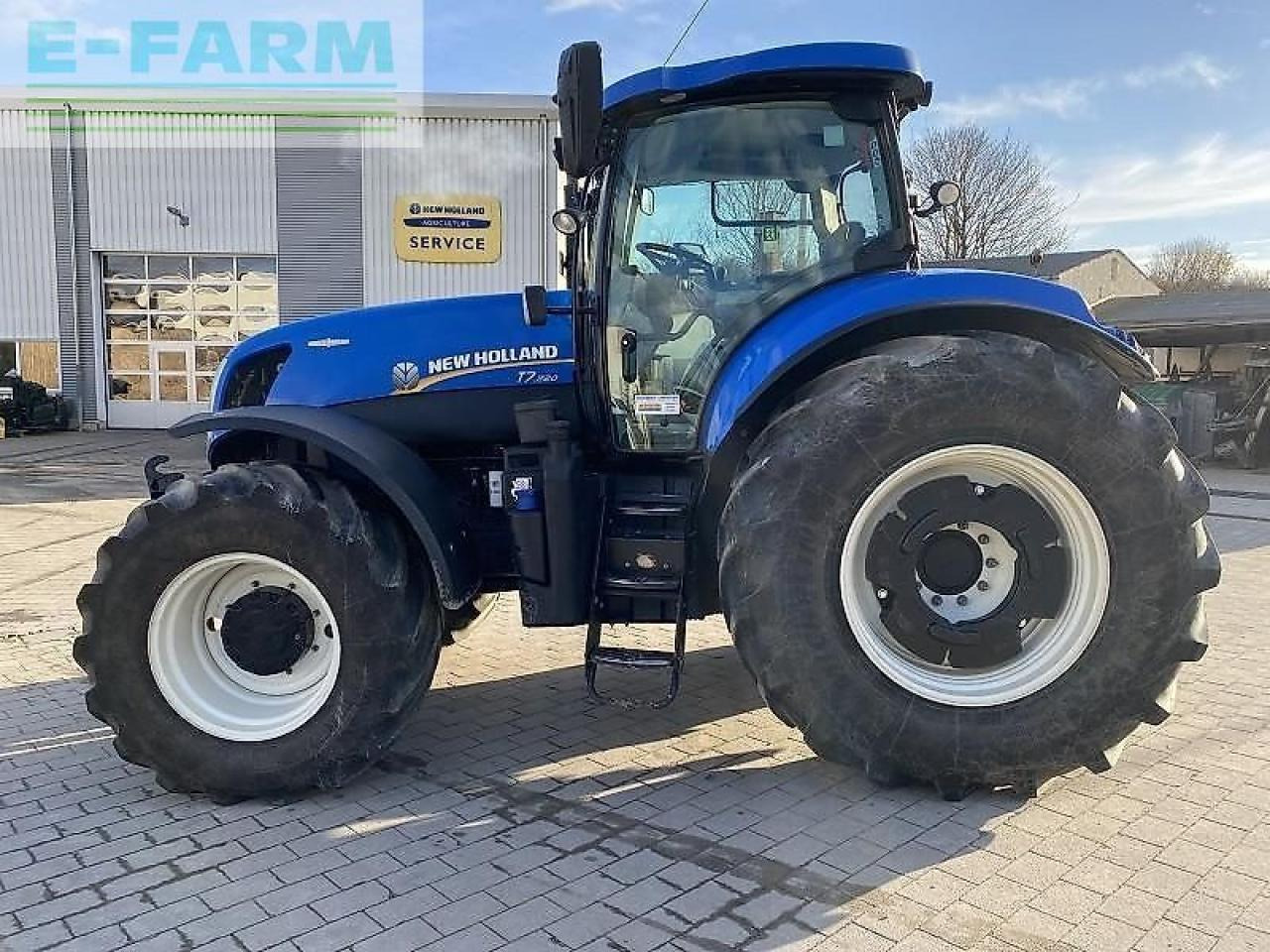 New Holland t 7.220 ac - Traktor: gambar 1 New Holland t 7.220 ac - Traktor: gambar 1