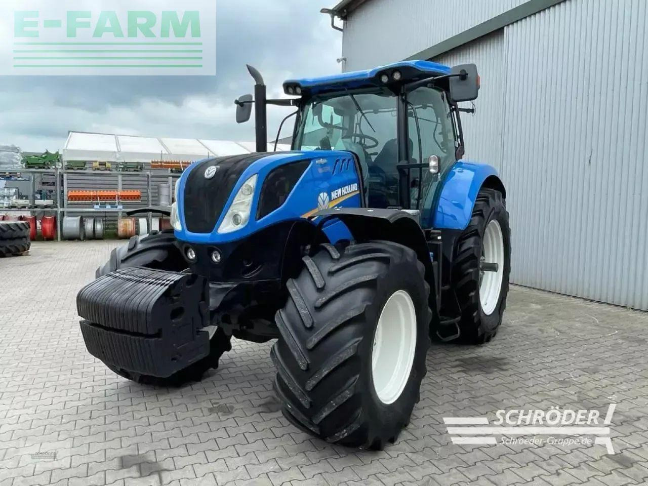 New Holland t 7.270 autocommand - Traktor: gambar 5 New Holland t 7.270 autocommand - Traktor: gambar 5