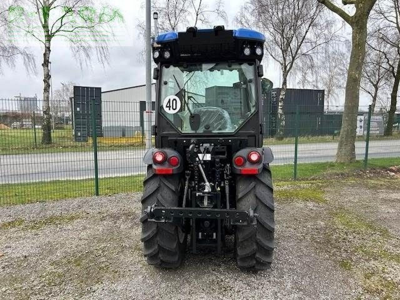 New Holland t4.100 n my19 N - Traktor: gambar 4 New Holland t4.100 n my19 N - Traktor: gambar 4